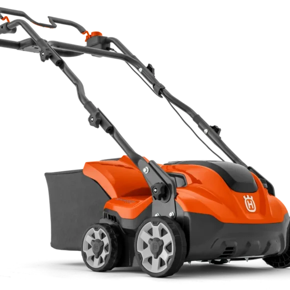 Alternative view of HUSQVARNA S 138i mit Akku und Ladegerät